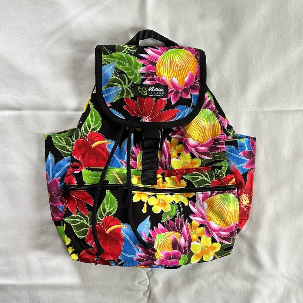 Nani Island Flap Backpack SMALL